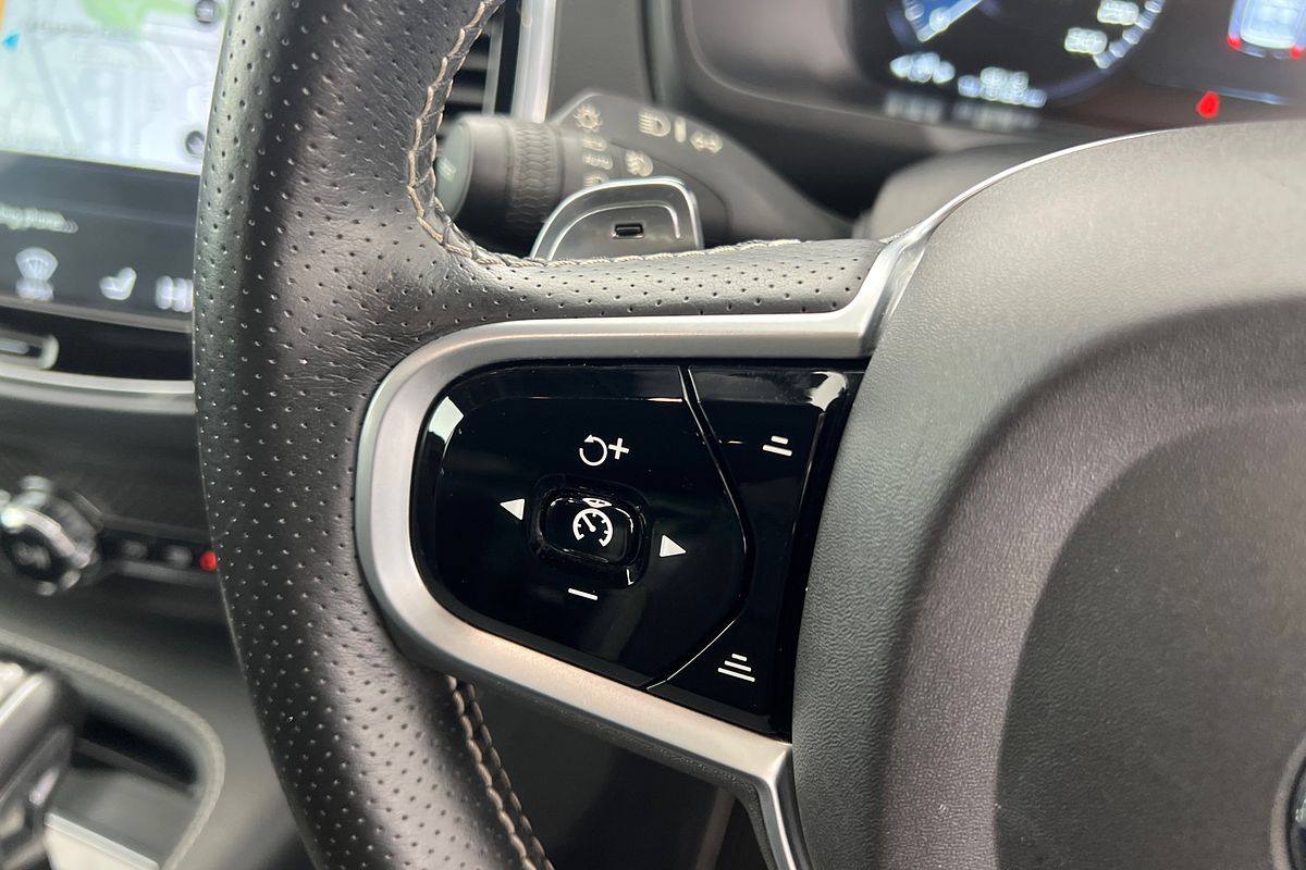 2018 Volvo XC90 D5 R-Design