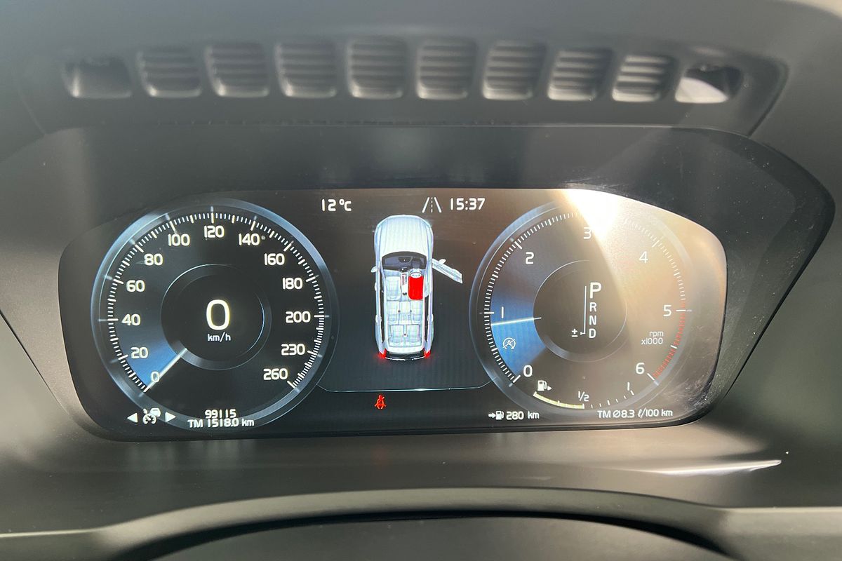 2018 Volvo XC90 D5 R-Design