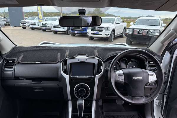 2020 Isuzu MU-X LS-M