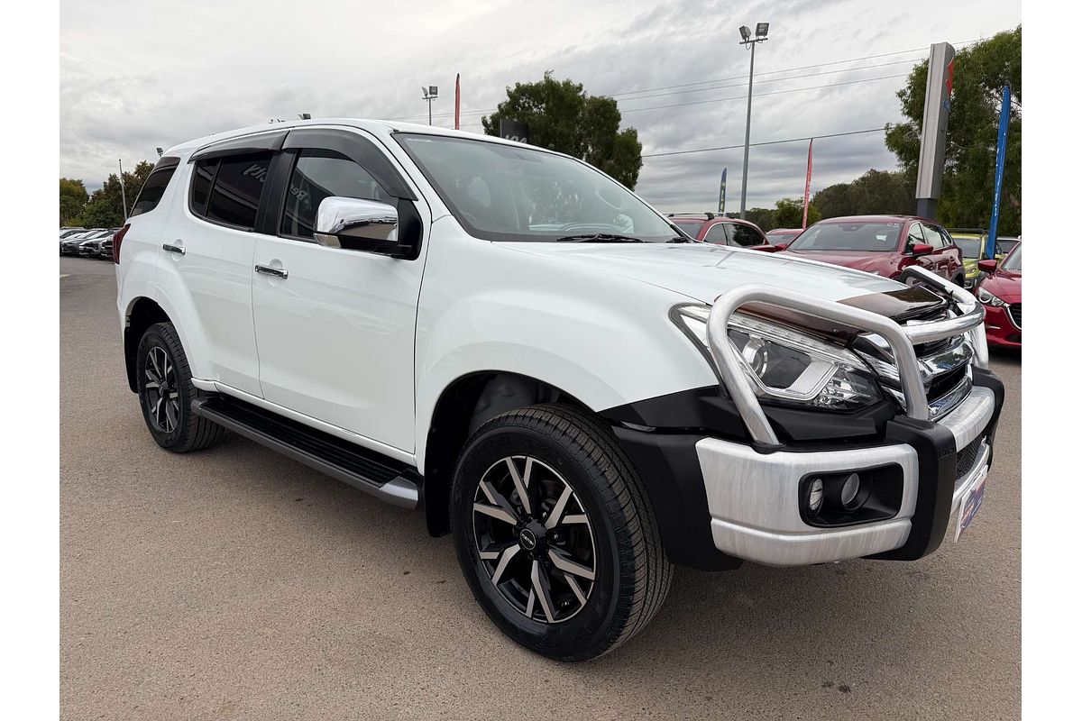 2020 Isuzu MU-X LS-M
