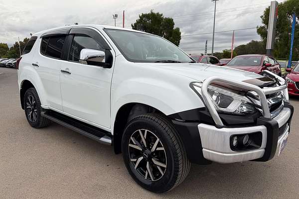 2020 Isuzu MU-X LS-M