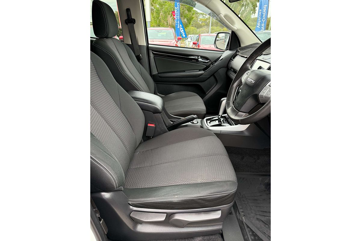 2020 Isuzu MU-X LS-M
