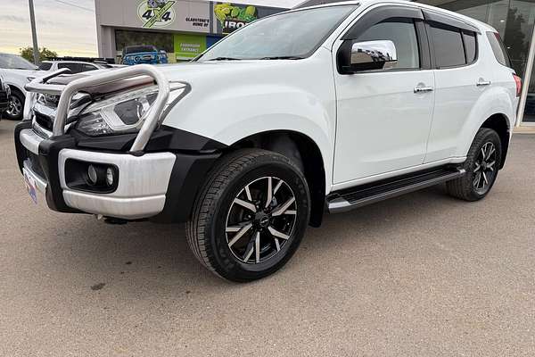 2020 Isuzu MU-X LS-M