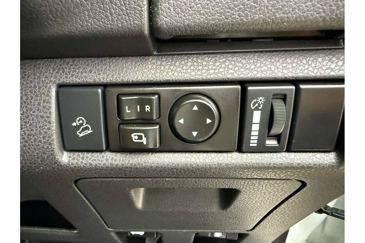 2020 Isuzu MU-X LS-M