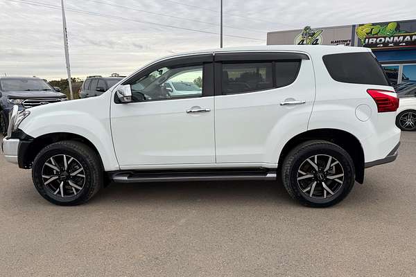 2020 Isuzu MU-X LS-M