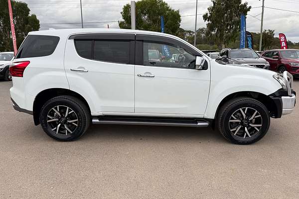 2020 Isuzu MU-X LS-M