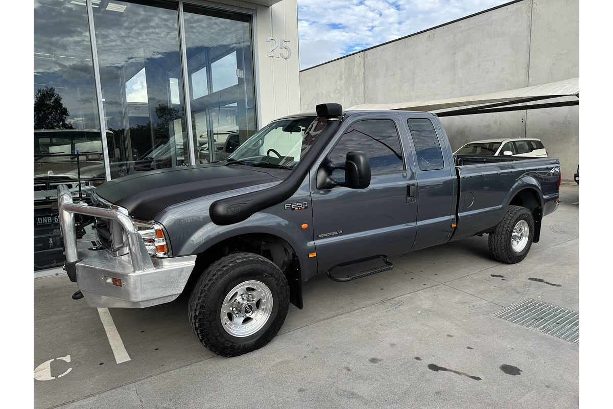 2005 Ford F250 XLT RN 4X4
