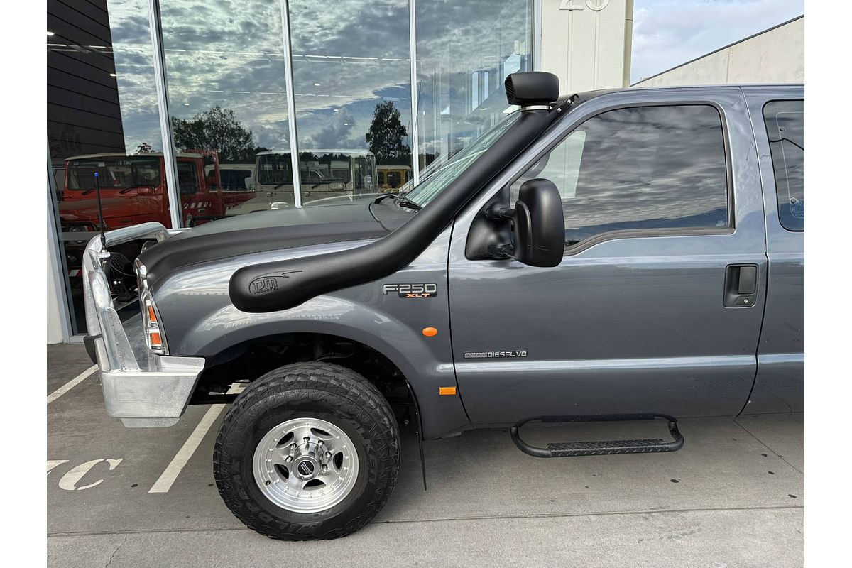 2005 Ford F250 XLT RN 4X4