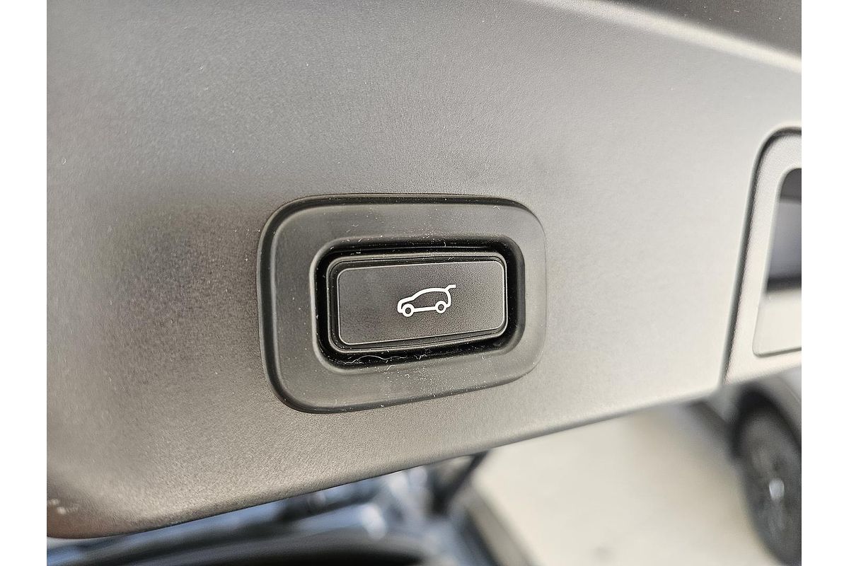 2019 Land Rover Range Rover Evoque P250 First Edition L551