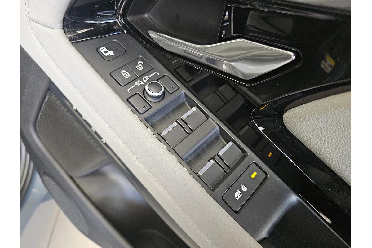 2019 Land Rover Range Rover Evoque P250 First Edition L551