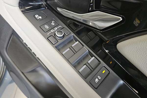 2019 Land Rover Range Rover Evoque P250 First Edition L551