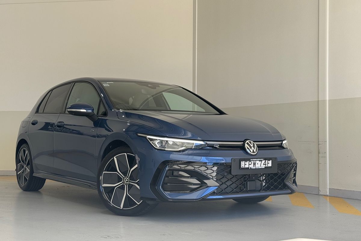 2024 Volkswagen Golf 110TSI R-Line 8.5