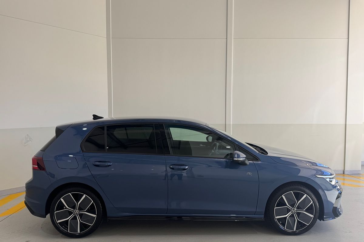 2024 Volkswagen Golf 110TSI R-Line 8.5