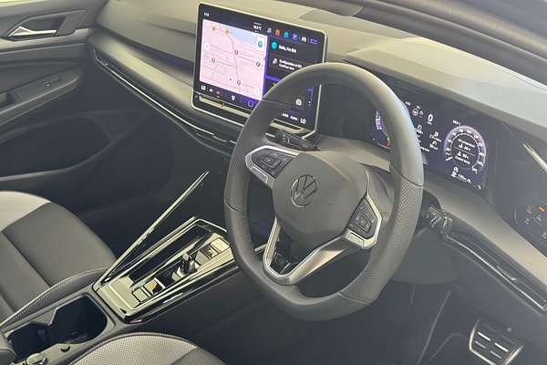2024 Volkswagen Golf 110TSI R-Line 8.5