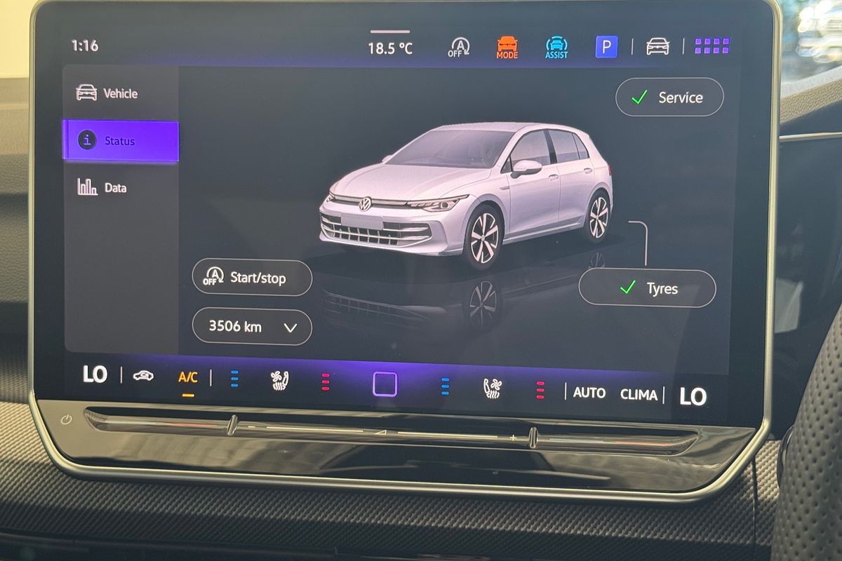 2024 Volkswagen Golf 110TSI R-Line 8.5