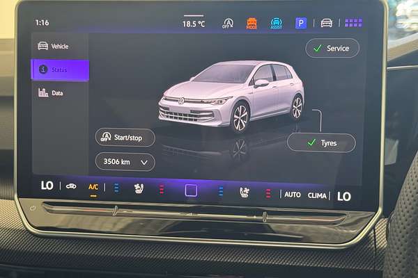 2024 Volkswagen Golf 110TSI R-Line 8.5