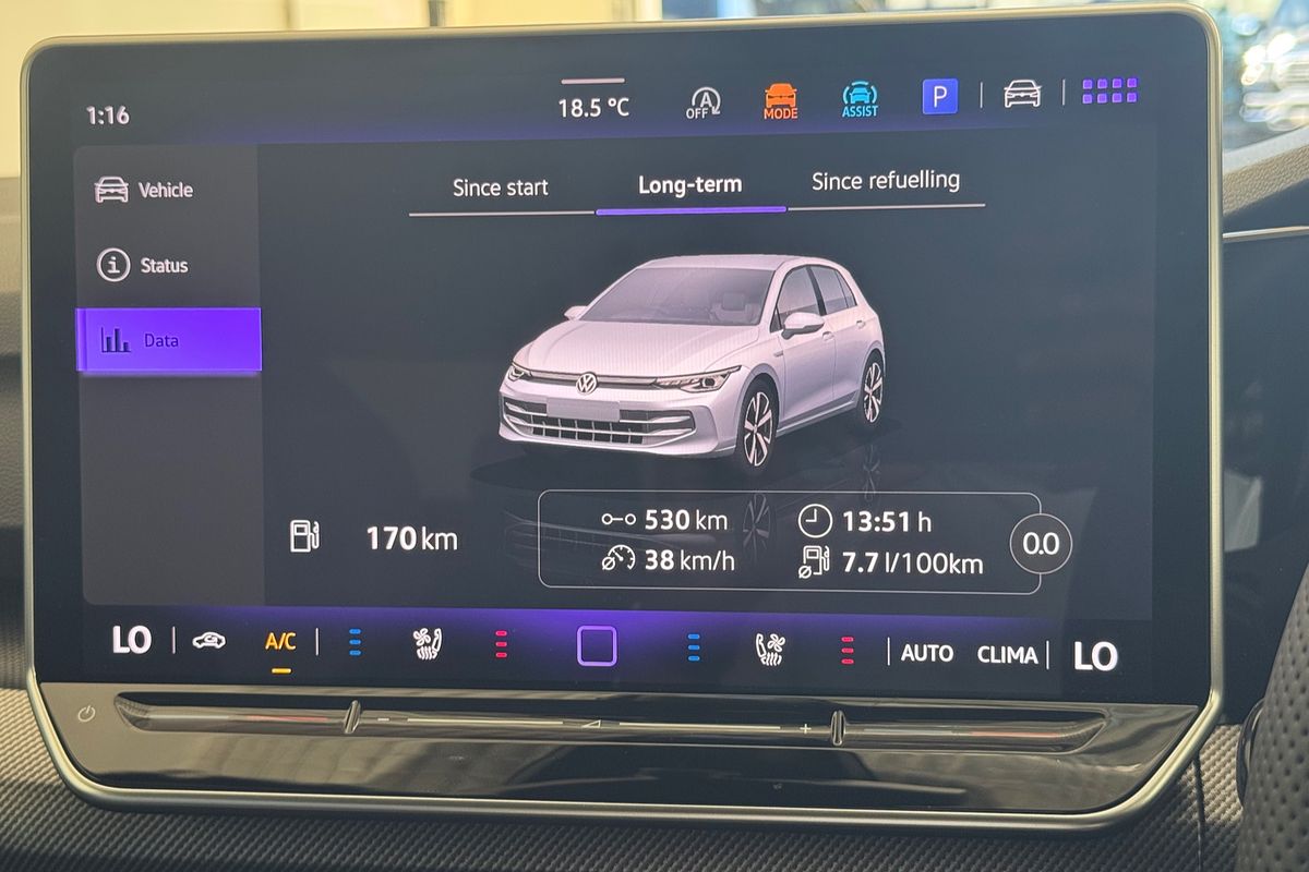 2024 Volkswagen Golf 110TSI R-Line 8.5