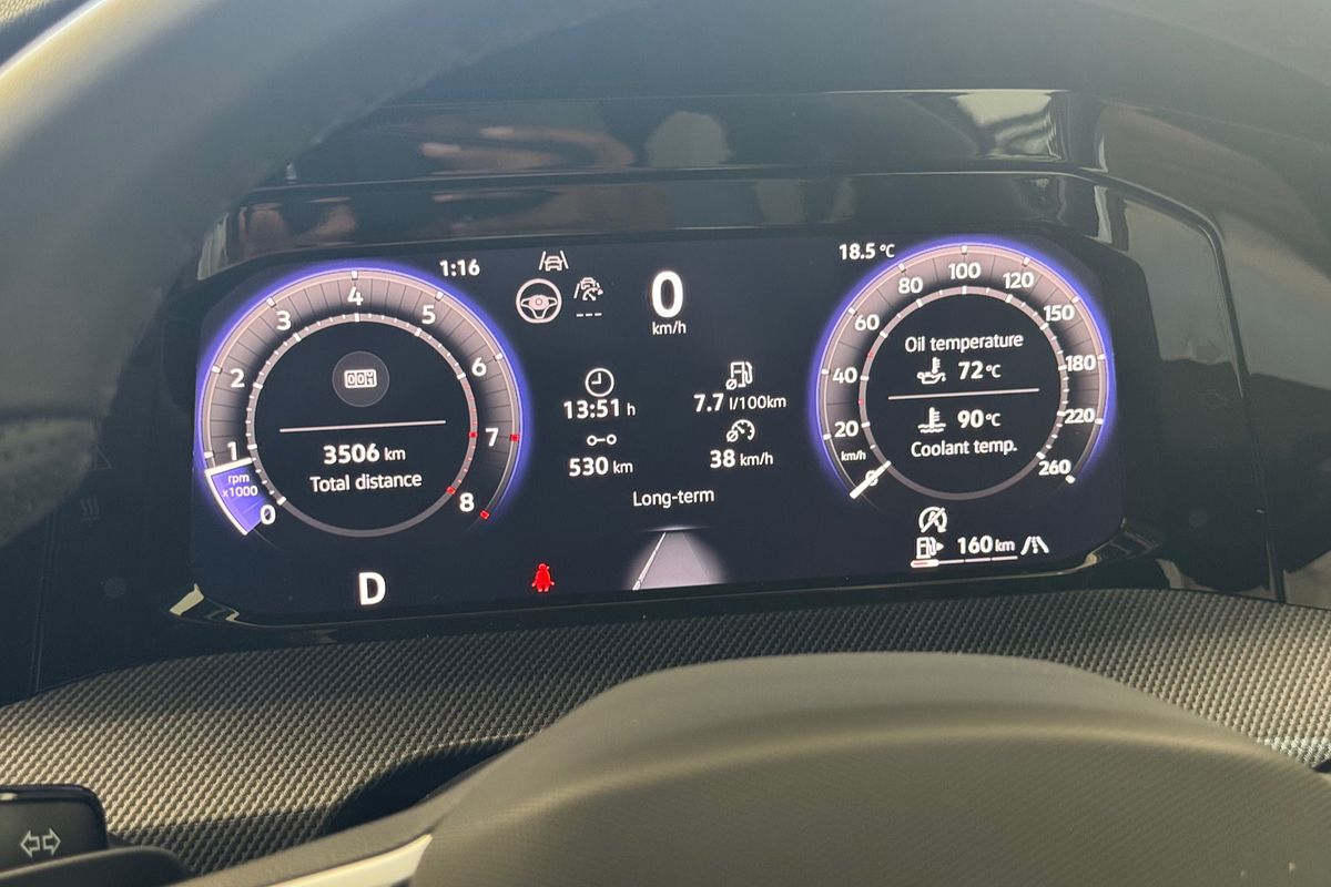 2024 Volkswagen Golf 110TSI R-Line 8.5