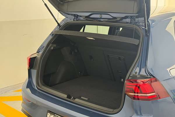 2024 Volkswagen Golf 110TSI R-Line 8.5