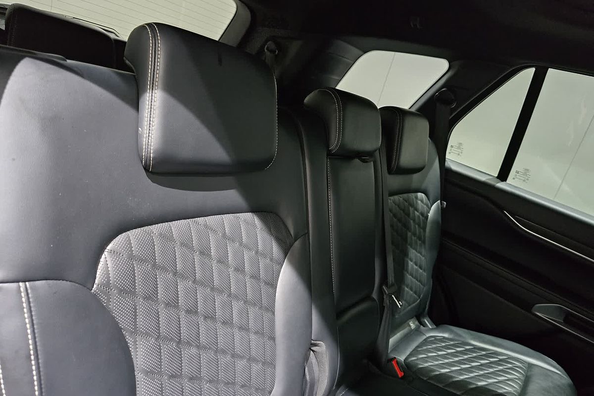 2024 Ford Everest Platinum 3.0L