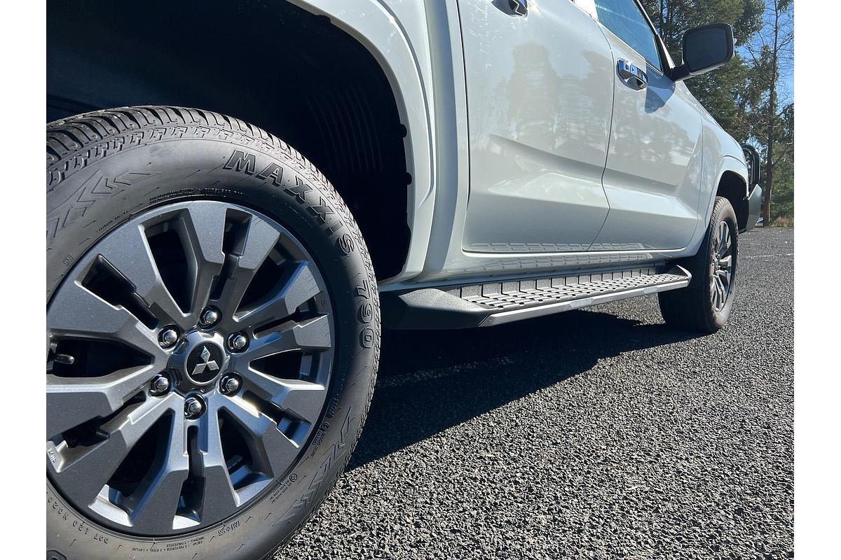 2024 Mitsubishi Triton GLS MV 4X4