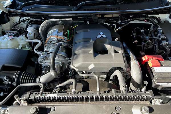 2024 Mitsubishi Triton GLS MV 4X4