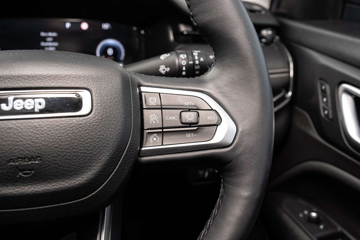 2024 Jeep Compass Summit e-Hybrid MV