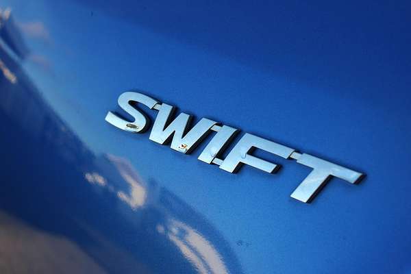 2013 Suzuki Swift GLX FZ