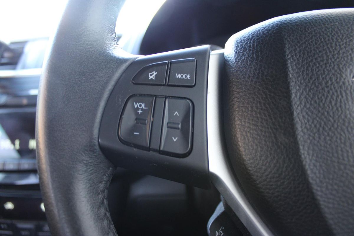2013 Suzuki Swift GLX FZ