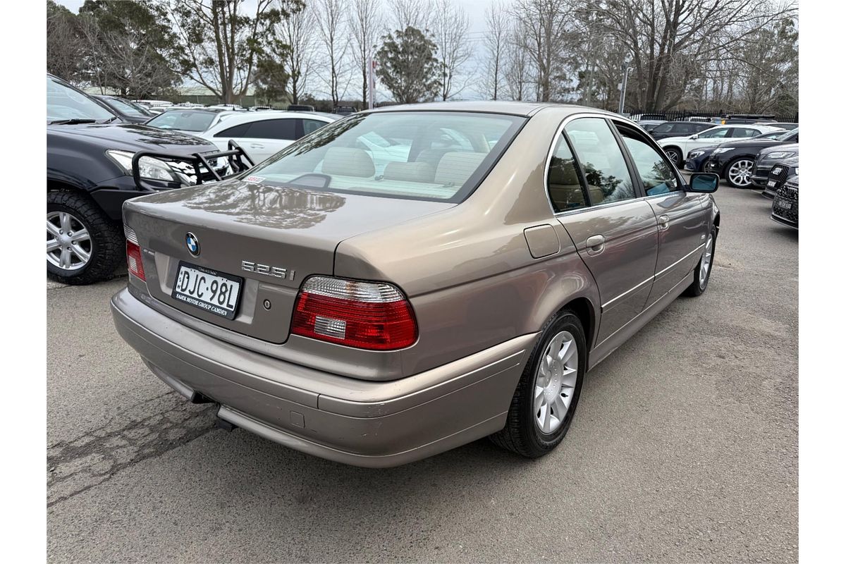 2003 BMW 5 Series 525i E60