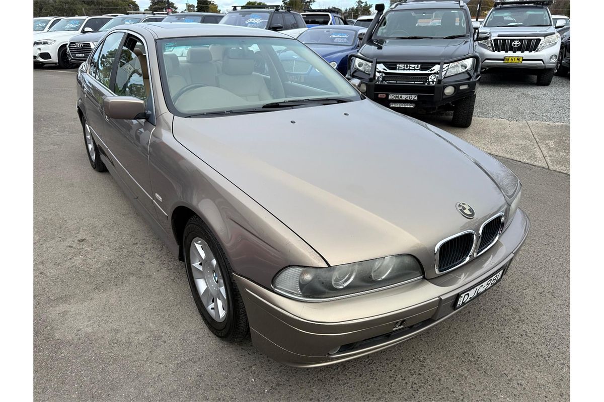 2003 BMW 5 Series 525i E60