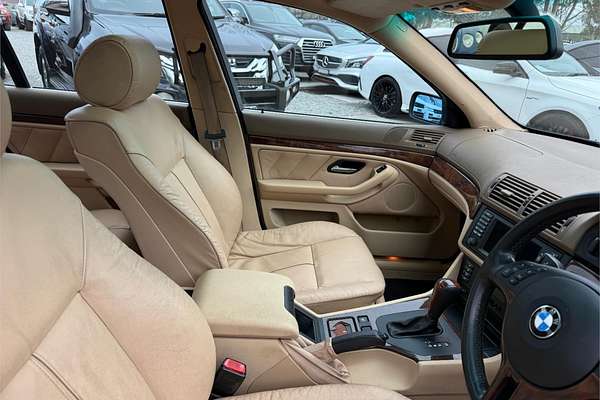 2003 BMW 5 Series 525i E60