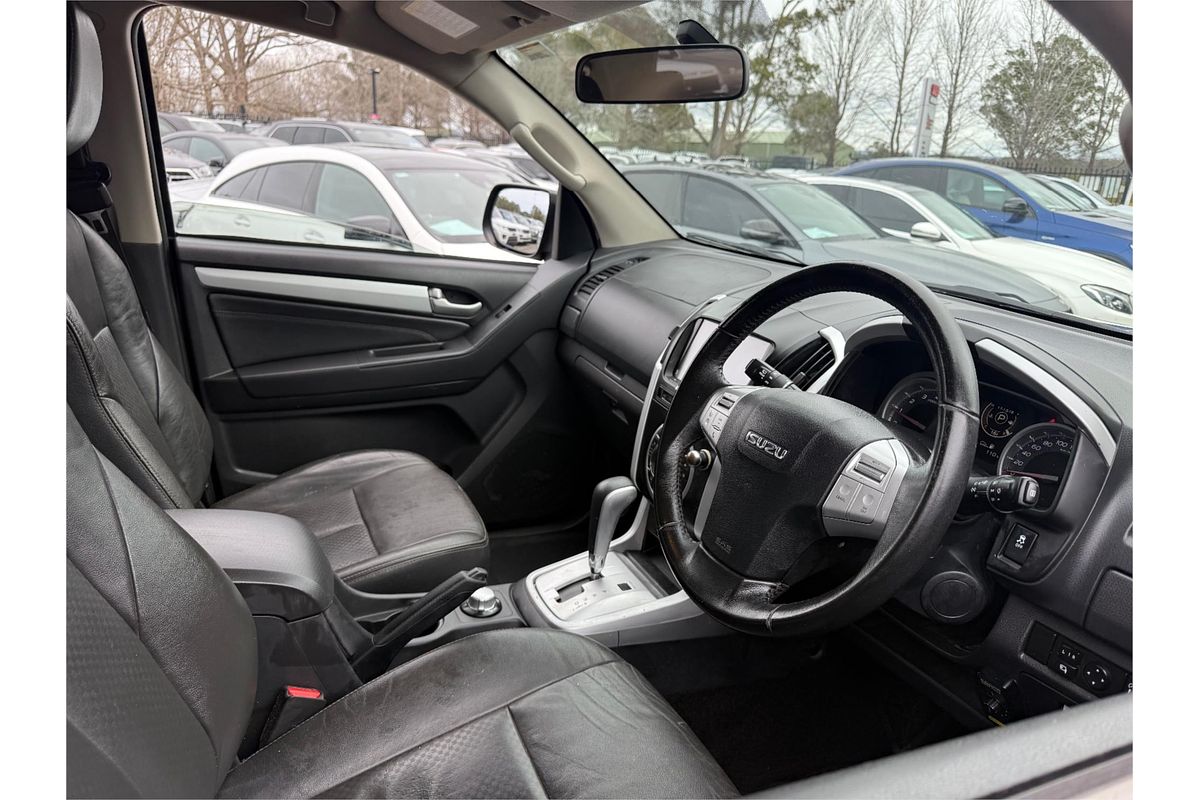 2016 Isuzu MU-X LS-T