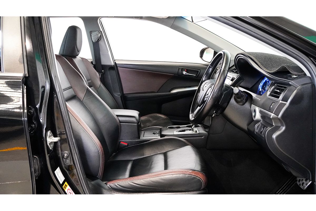 2017 Toyota Camry Atara SX ASV50R