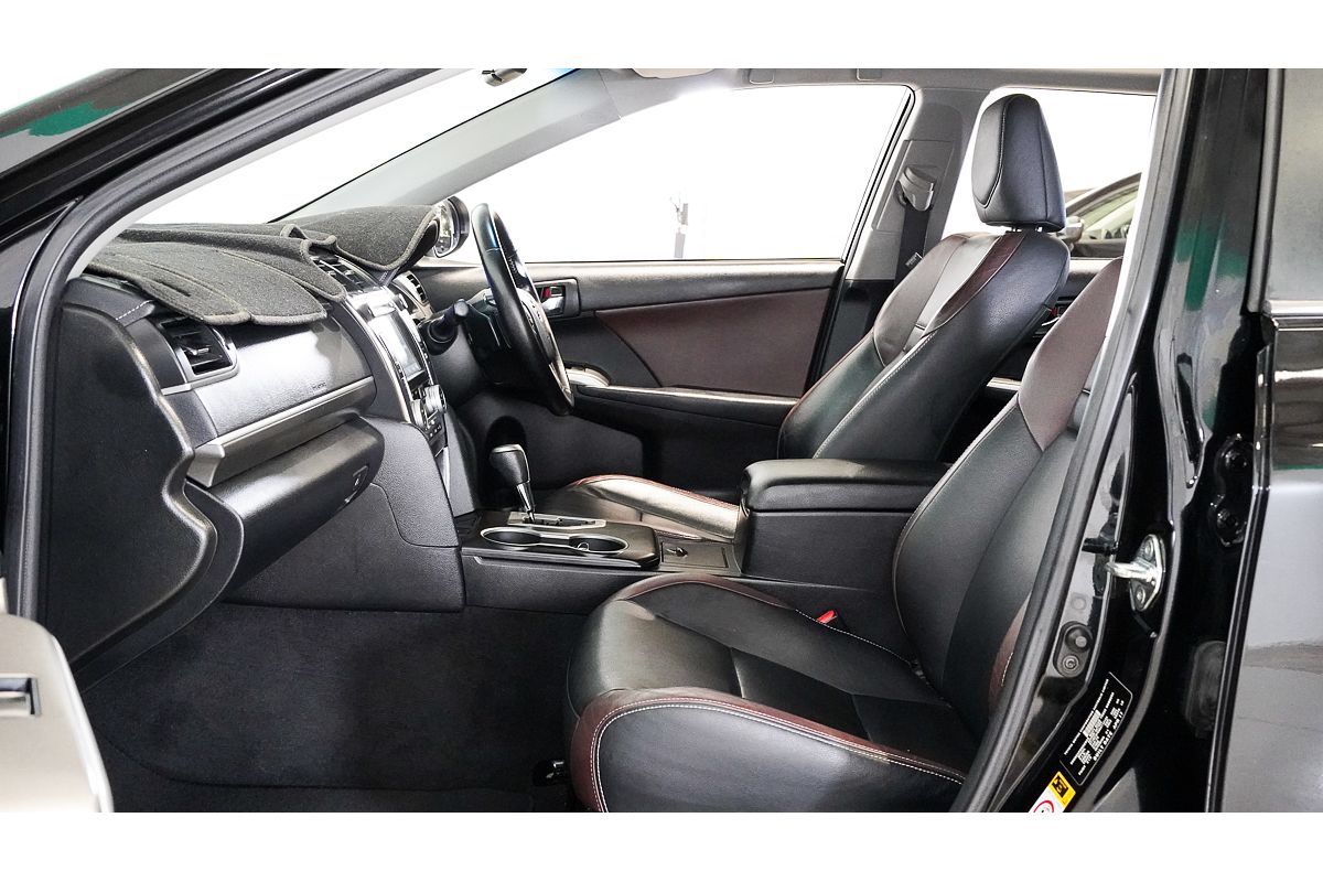 2017 Toyota Camry Atara SX ASV50R