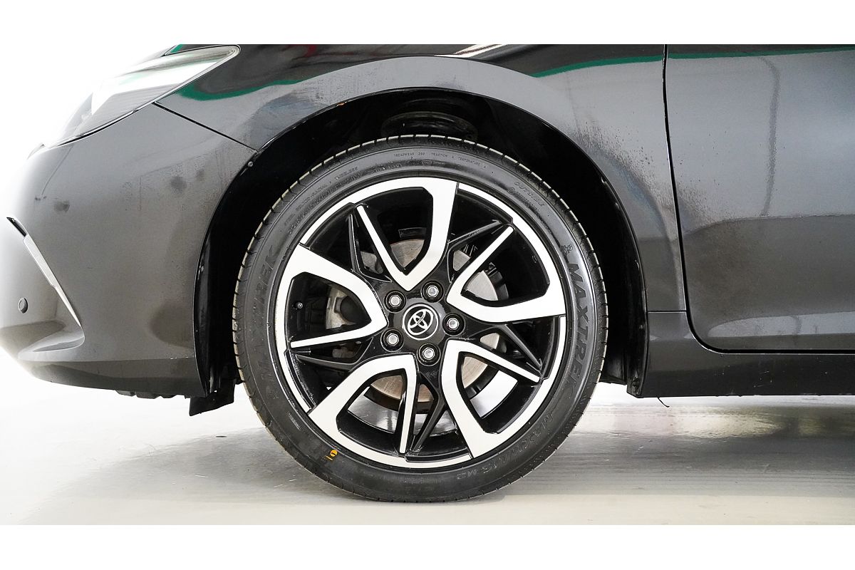 2017 Toyota Camry Atara SX ASV50R