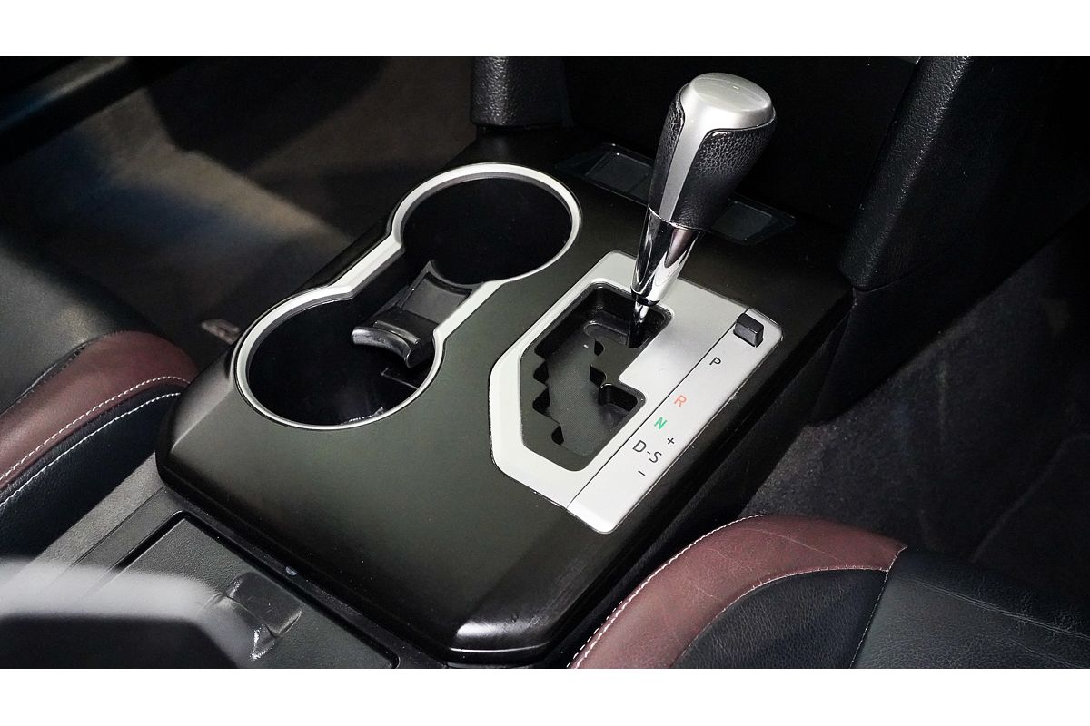 2017 Toyota Camry Atara SX ASV50R
