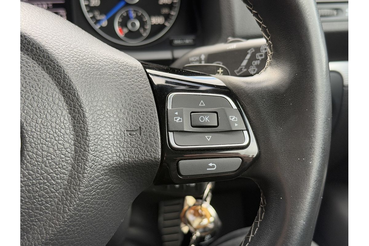 2011 Volkswagen Scirocco R 1S