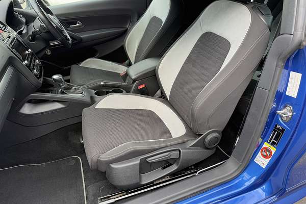 2011 Volkswagen Scirocco R 1S