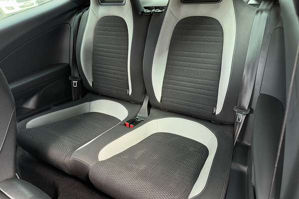 2011 Volkswagen Scirocco R 1S