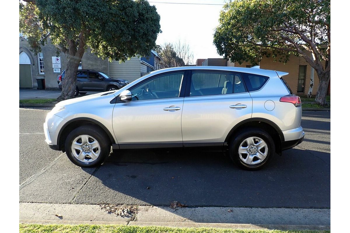 2016 Toyota RAV4 GX ZSA42R