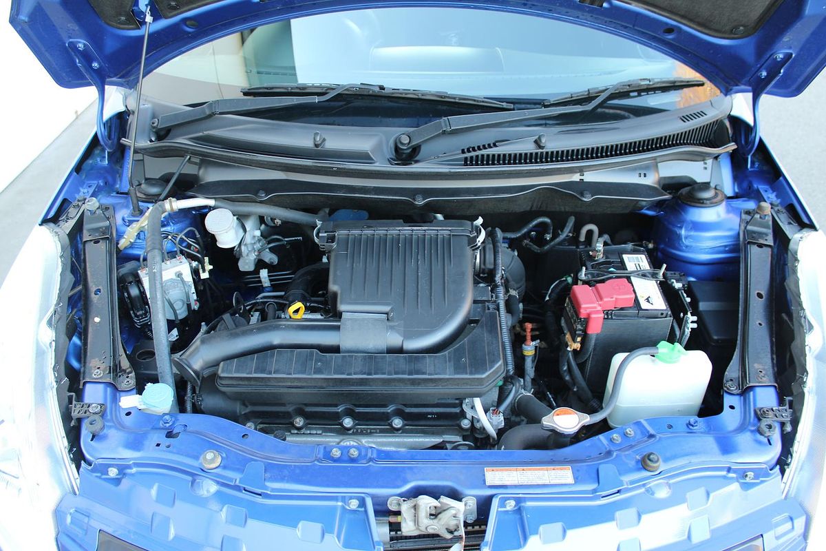 2013 Suzuki Swift GLX FZ