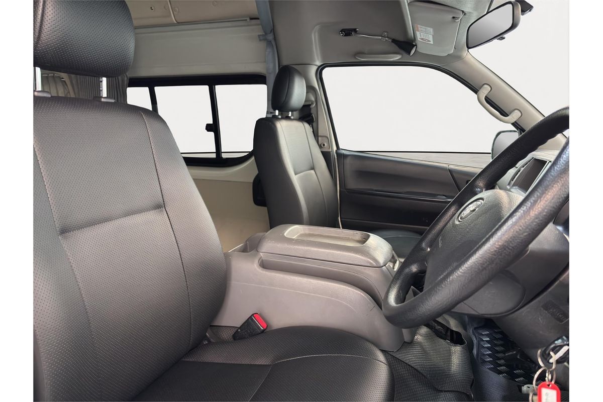 2011 Toyota Hiace 4WD