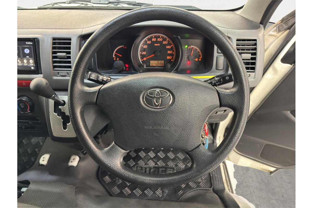 2011 Toyota Hiace 4WD