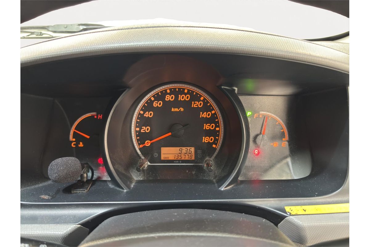 2011 Toyota Hiace 4WD
