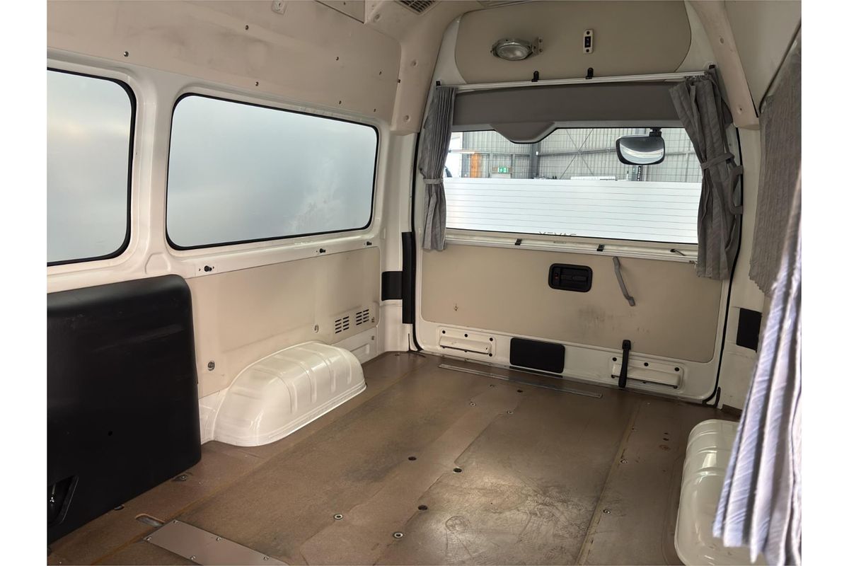2011 Toyota Hiace 4WD