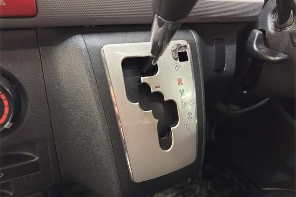 2011 Toyota Hiace 4WD
