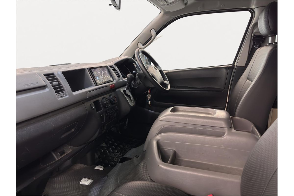 2011 Toyota Hiace 4WD