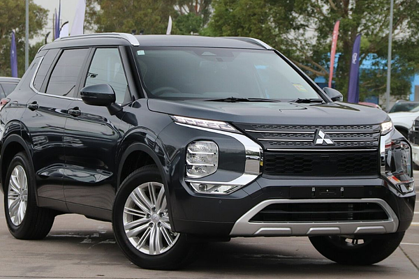2025 Mitsubishi Outlander LS ZM