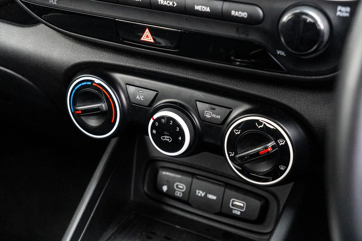 2024 Hyundai Venue Active QX.V5